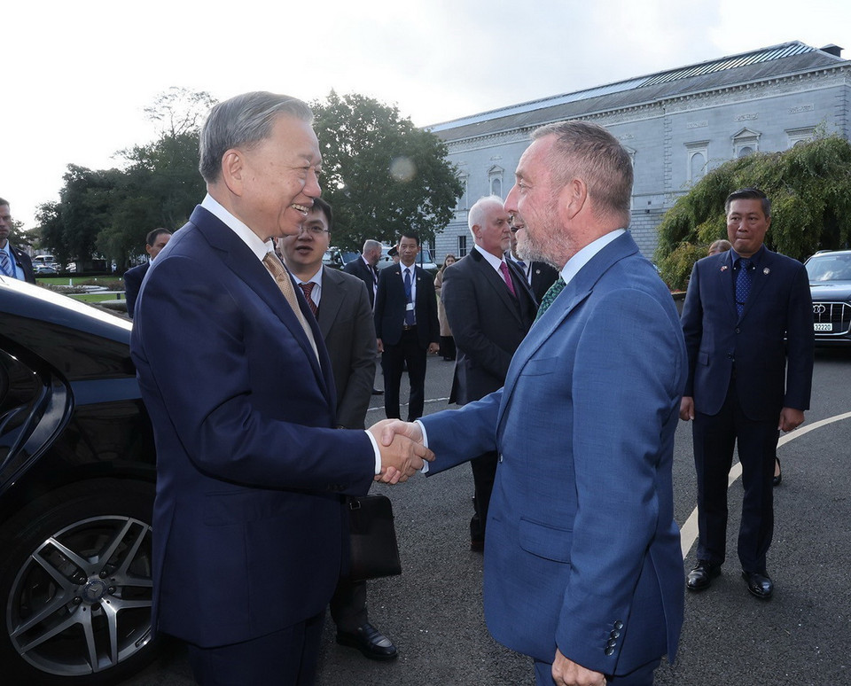 Tổng Bí thư, Chủ tịch nước Tô Lâm hội kiến Chủ tịch Thượng viện Ireland Jerry Buttimer tại Dublin, ngày 3/10. (Ảnh: Trí Dũng/TTXVN)