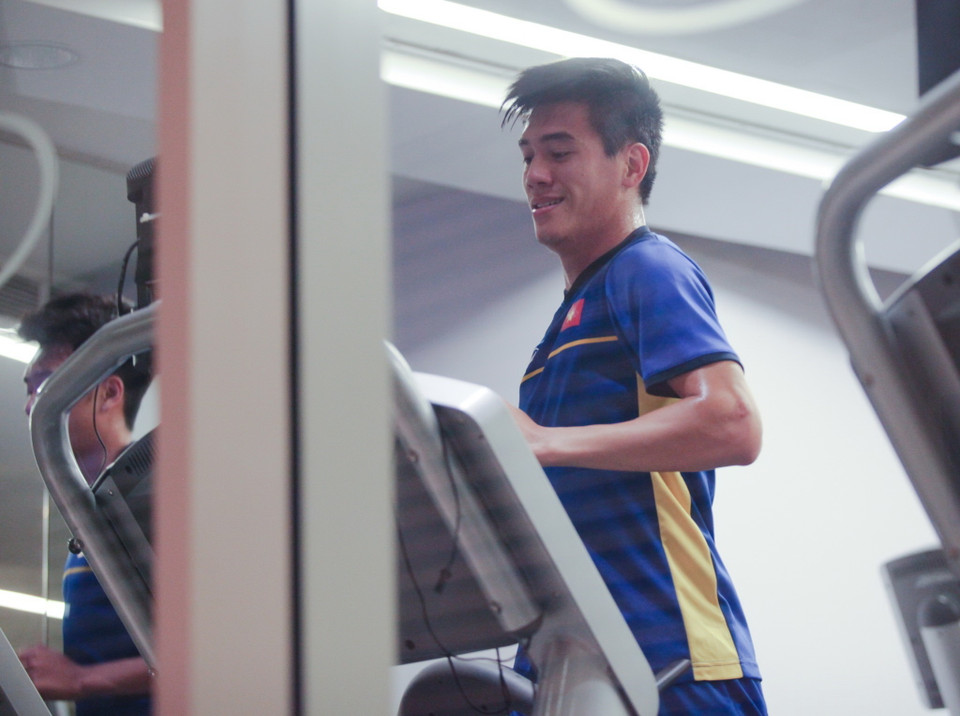 Tiền đạo Tiến Linh tập luyện. (Ảnh: Hoàng Linh/TTXVN)