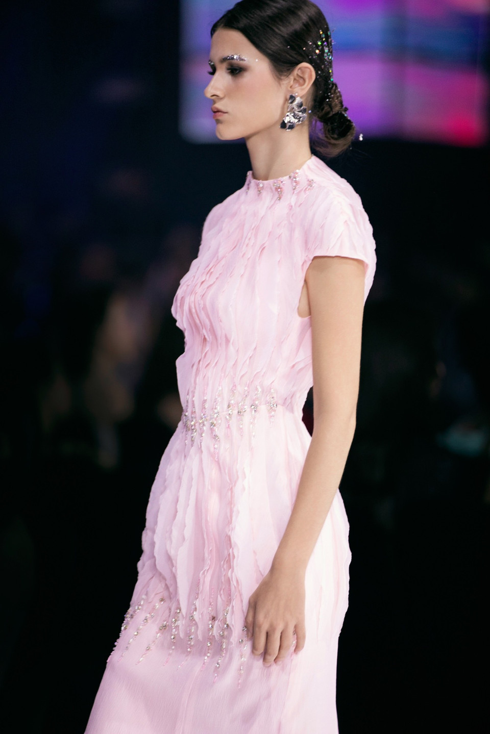 Ngắm những áng “Mây” của nhà thiết kế Thảo Nguyễn. (Ảnh: CTV/Vietnam+)