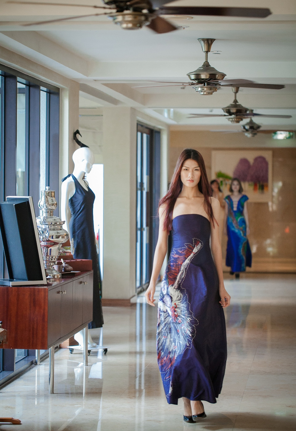 Trên những gam màu mạnh. (Ảnh: BTC)