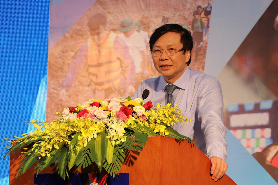 Phát biểu tại lễ trao giải, ông Hồ Quang Lợi - Phó Chủ tịch thường trực Hội Nhà báo Việt Nam cho biết, đến nay Giải thưởng Báo chí thường niên của Thông tấn xã Việt Nam đã vượt khỏi khuôn khổ của Thông tấn xã Việt Nam, có sức lan tỏa mạnh mẽ trong xã hội. (Ảnh: M.Mai/Vietnam+)