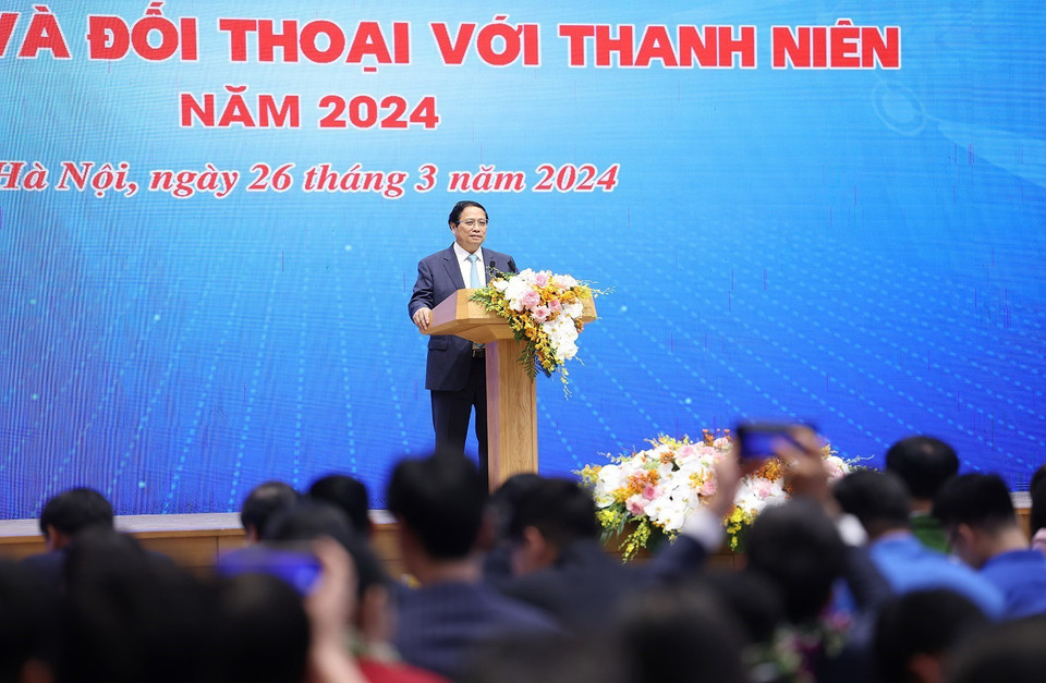 Thủ tướng Phạm Minh Chính phát biểu tại cuộc đối thoại với thanh niên năm 2024. (Ảnh: Dương Giang/TTXVN)