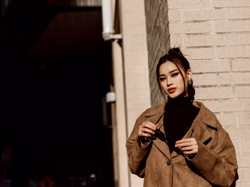 Sau khi vòng chung kết của cuộc thi Miss World 2021 chính thức bị hoãn do tình hình COVID-29 diễn biến phức tạp, Đỗ Thị Hà hiện đang có mặt tại Houston, Mỹ để theo dõi sức khỏe và chờ đợi chuyến bay về nước. (Ảnh: CTV/Vietnam+)
