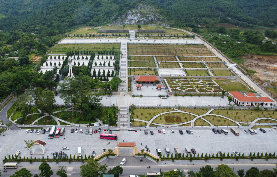 Quang cảnh Nghĩa trang Liệt sỹ Quốc gia Vị Xuyên, huyện Vị Xuyên, tỉnh Hà Giang. (Ảnh: Hoàng Hiếu/TTXVN)