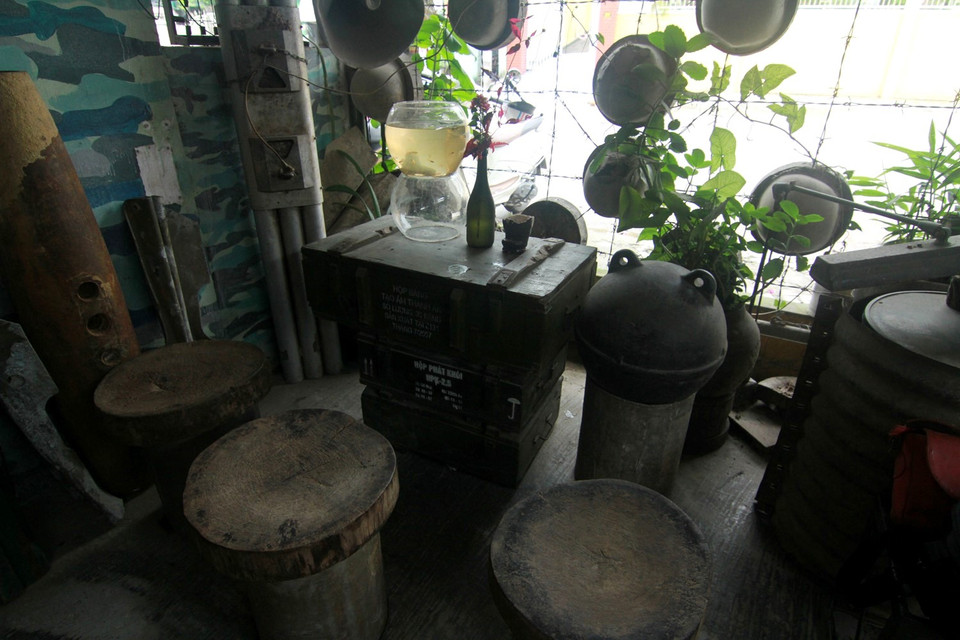 Mọi chi tiết đều cũ kỹ, nhuốm màu thời gian nhưng quen thuộc. (Ảnh: Xuân Mai/Vietnam+)