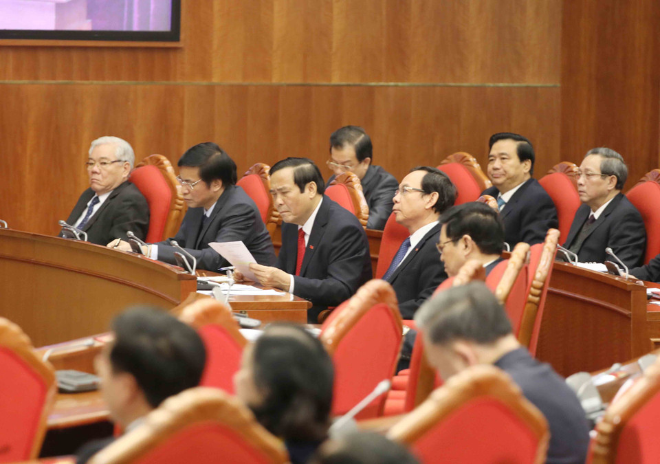 Các đồng chí Uỷ viên Trung ương dự hội nghị. (Ảnh: Phương Hoa/TTXVN)