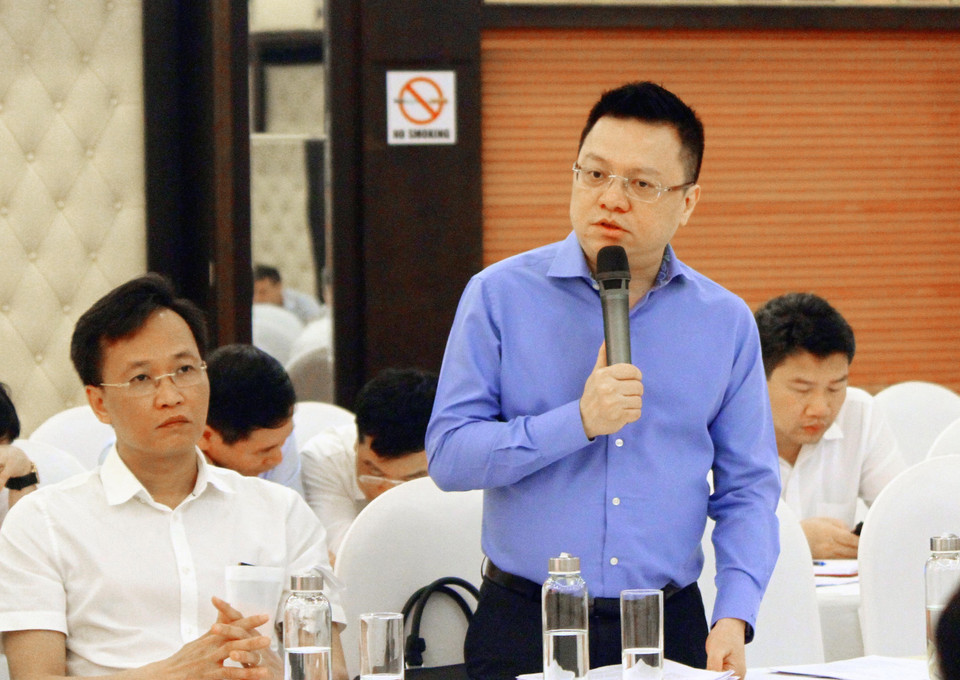 Ông Lê Quốc Minh, Ủy viên Trung ương Đảng, Ủy viên Ban Chấp hành Đảng bộ Khối các cơ quan Trung ương, Phó Tổng Giám đốc TTXVN phát biểu tại hội nghị. (Ảnh: Tá Chuyên/TTXVN)