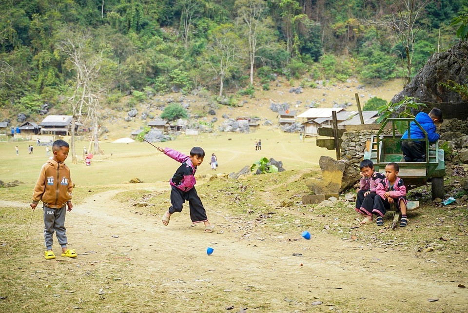 Hang Táu Mộc Châu (làng nguyên thủy) có khoảng 20 hộ đồng bào dân tộc Mông sinh sống. (Ảnh: Khánh Hòa/TTXVN)