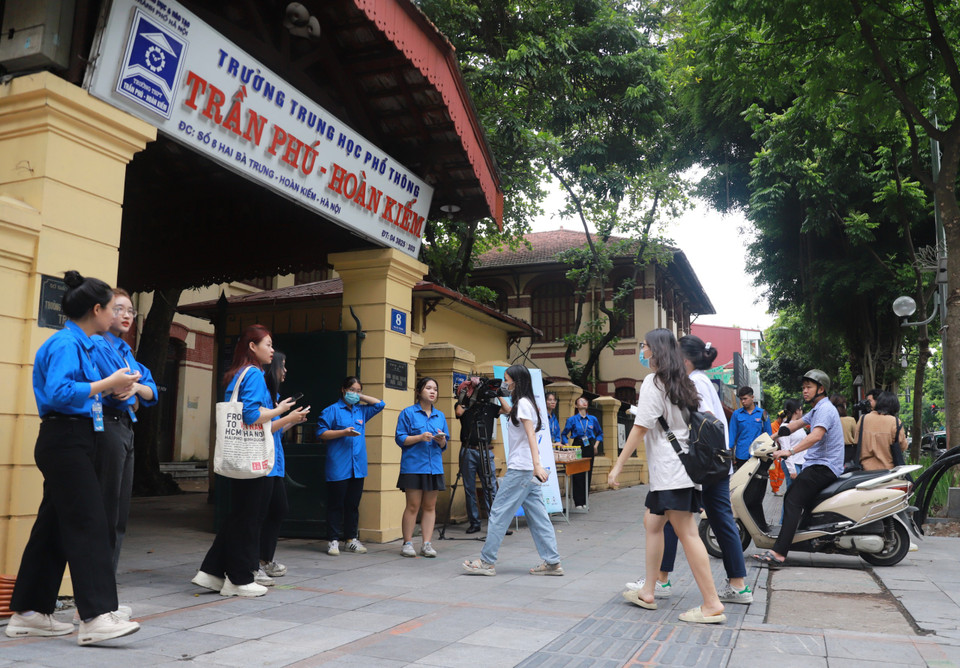 Kỳ thi tốt nghiệp THPT năm 2023 diễn ra từ ngày 27-29/6, tại 63 tỉnh, thành phố trên cả nước, với tổng số 1.024.063 thí sinh đăng ký dự thi. (Ảnh: PV/Vietnam+)