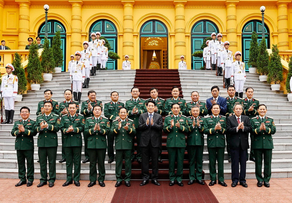 Chủ tịch nước Lương Cường với các đại biểu dự buổi lễ. (Ảnh: Lâm Khánh/TTXVN)