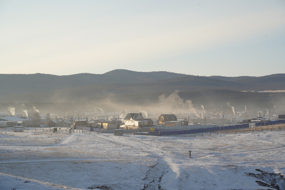 Làng Khuzhir, trung tâm hành chính của đảo Olkhon. (Ảnh: Duy Trinh/TTXVN)