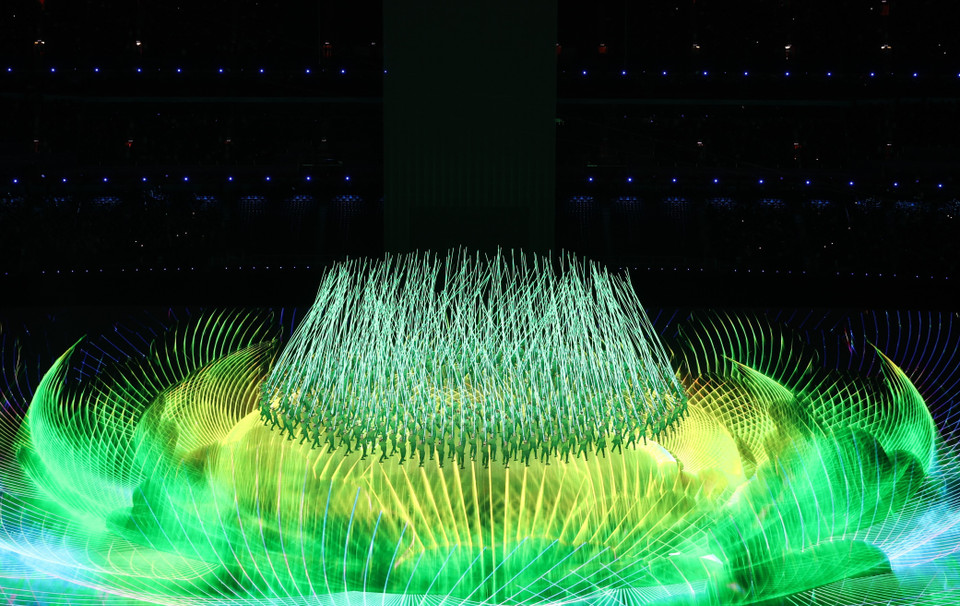 Các nghệ sỹ biểu diễn trong lễ khai mạc Olympic mùa Đông Bắc Kinh 2022 tại Sân vận động quốc gia ở thủ đô Bắc Kinh, Trung Quốc, ngày 4/2/2022. (Ảnh: THX/TTXVN)