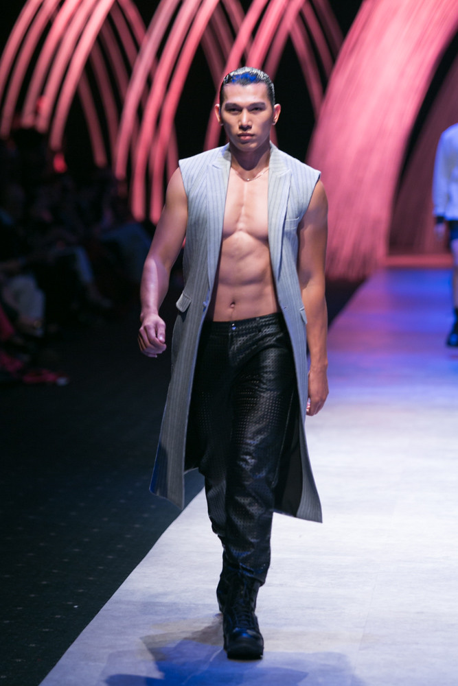 ...thậm chí vượt qua các định kiến về quan niệm sống và giới tính. (Ảnh: BTC)