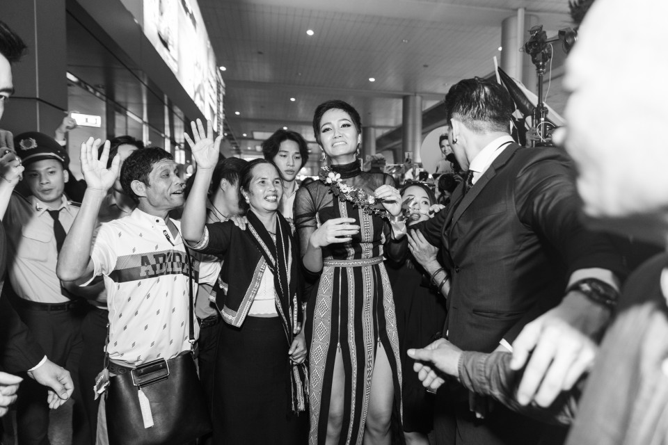 H'Hen Niê đã khiến hàng triệu con tim rung động và ngưỡng mộ bởi câu chuyện của mình. (Ảnh: BTC)