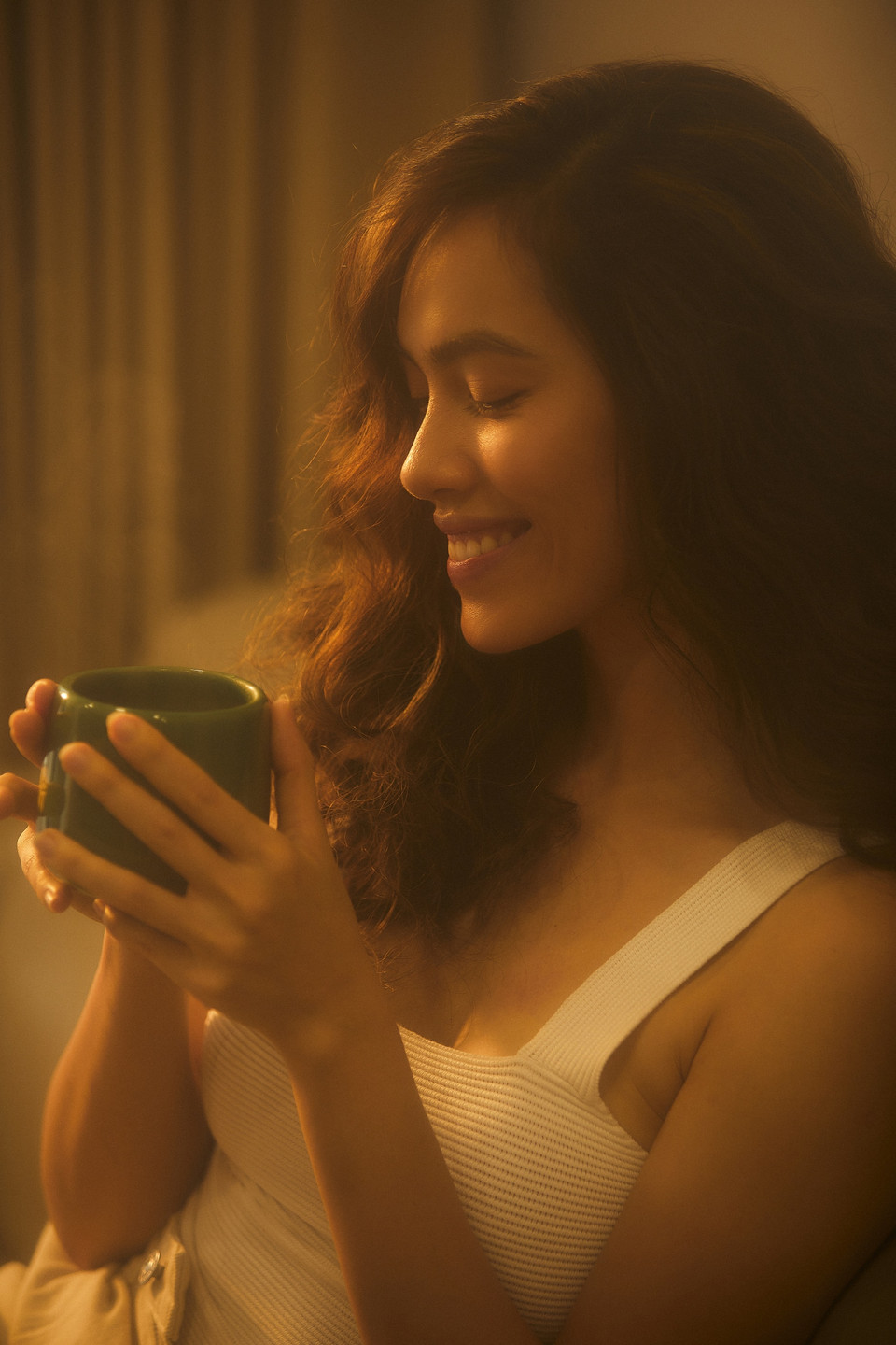 Hoàng My cho biết cô cũng luôn tranh thủ học thêm kiến thức về làm phim, sản xuất phim. Cô chia sẻ đã hoàn thành hai lớp học kịch bản. (Ảnh: CTV/Vietnam+)