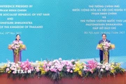 Thủ tướng Phạm Minh Chính và Thủ tướng Thái Lan Paetongtarn Shinawatra công bố Việt Nam và Thái Lan nâng cấp quan hệ lên Đối tác Chiến lược Toàn diện. (Ảnh: Dương Giang/TTXVN)