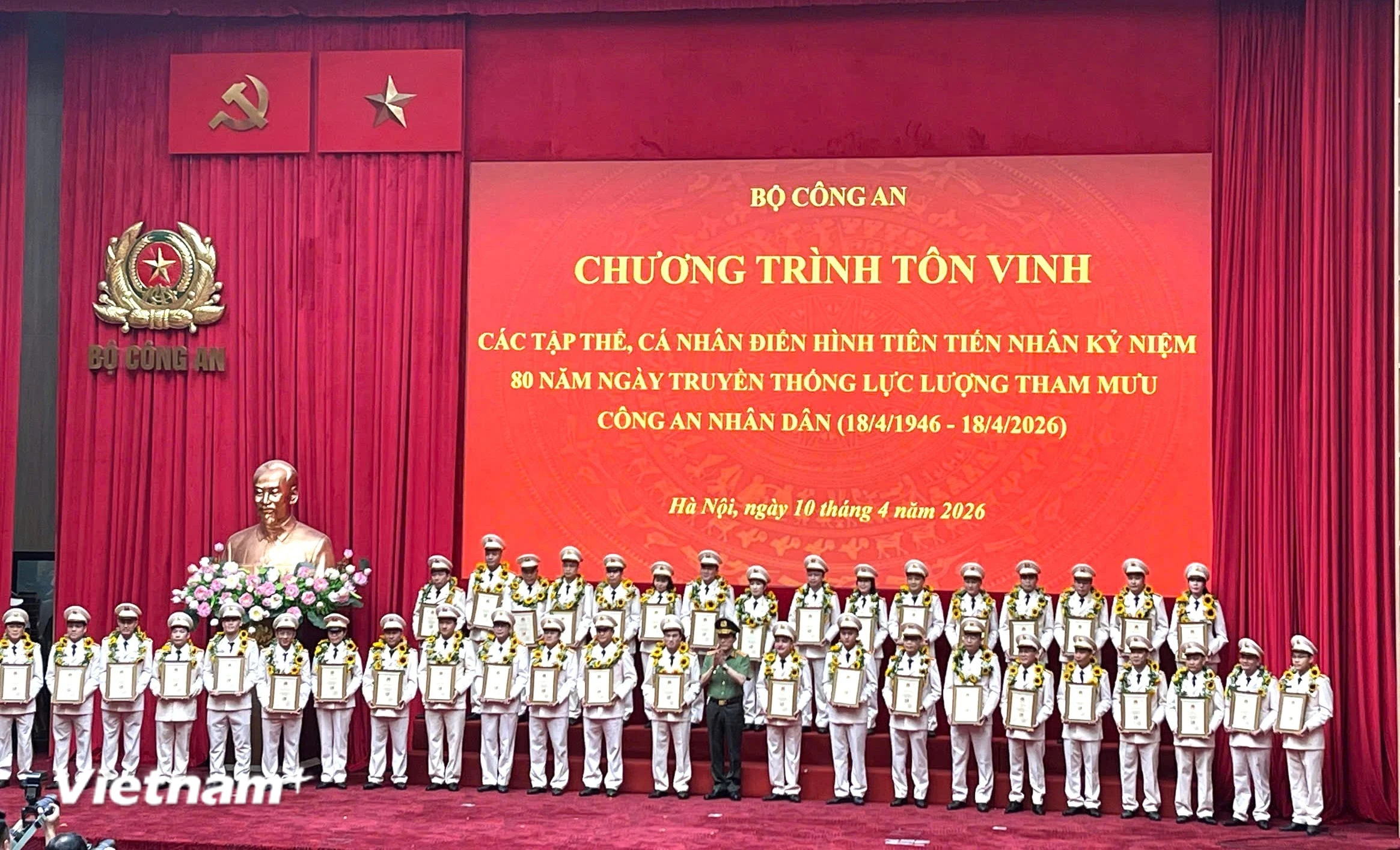 Tôn vinh 80 điển hình tiên tiến trong lực lượng tham mưu Công an nhân dân