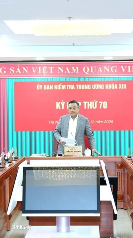 Đồng chí Trần Sỹ Thanh, Ủy viên Trung ương Đảng, Chủ nhiệm Ủy ban Kiểm tra Trung ương chủ trì Kỳ họp. (Ảnh: Phương Hoa/TTXVN)