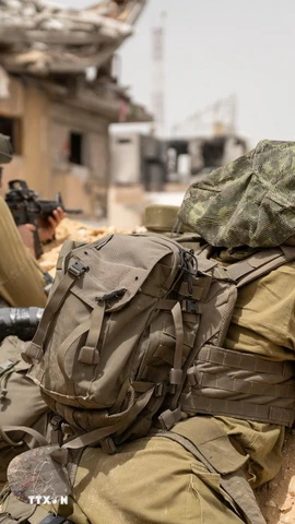 Lực lượng Phòng vệ Israel (IDF) ngày 20/8/2025 bắt đầu thực hiện chiến dịch tấn công vào thành phố Gaza (ảnh) nhằm "rút ngắn thời gian chiếm đóng các cứ điểm cuối cùng và đánh bại Hamas". Trong khi đó, lực lượng Hamas đã chấp thuận đề xuất ngừng bắn kéo dài trong 60 ngày do các nước Arập bảo trợ, theo đó trả tự do cho 10 con tin còn sống cũng như trao trả thi thể của 18 con tin đã thiệt mạng, cho phép viện trợ nhân đạo được đưa vào Gaza thông qua các tổ chức quốc tế. THX/TTXVN