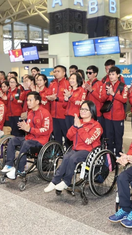 Đoàn thể thao người khuyết tật Việt Nam lên đường tham dự ASEAN Para Games 13