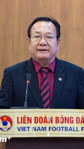 Huấn luyện viên Hoàng Văn Phúc hướng tới mục tiêu cùng đội tuyển bóng đá Nữ Việt Nam giành huy chương tại SEA Games 34. (Ảnh: Việt Anh/Vietnam+)