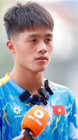 Tiền đạo Quốc Việt có lần đầu đá chính ở Vòng chung kết U23 châu Á 2026. (Ảnh: VFF)