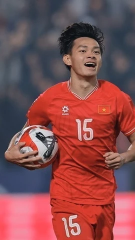 Tiền đạo Bùi Vĩ Hào được triệu tập trở lại Đội tuyển U23 Việt Nam chuẩn bị cho Vòng chung kết U23 châu Á 2026. (Ảnh: TTXVN)