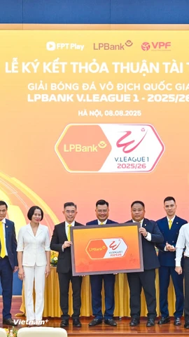 Ngân hàng Lộc Phát (LPBank) tiếp tục giữ vai trò là Nhà tài trợ chính của Giải Bóng đá Vô địch Quốc gia V-League 2025/26. (Ảnh: Việt Anh/Vietnam+)
