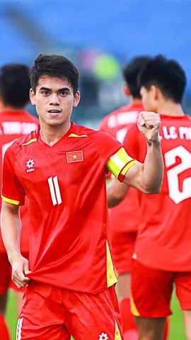 Khuất Văn Khang (số 11) và các đồng đội có cơ hội tự quyết định tấm vé vào tứ kết Giải U23 châu Á 2026. (Ảnh: VFF)