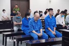 Các bị cáo tại phiên tòa. (Ảnh: Kim Anh/TTXVN)