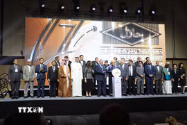 Đại sứ Phạm Việt Hùng (thứ 3 từ trái sang) dự lễ khai mạc Triển lãm Grand Halal Bangkok 2026. (Ảnh: Đỗ Sinh/TTXVN)