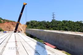 Tuyến Chợ Mới-Bắc Kạn đang được đẩy nhanh thi công. (Ảnh: Trần Trang/TTXVN)