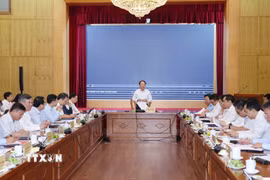 Đồng chí Trịnh Văn Quyết, Ủy viên Bộ Chính trị, Bí thư Trung ương Đảng, Trưởng Ban Tuyên giáo Trung ương chủ trì buổi làm việc. (Ảnh: Phương Hoa/TTXVN)