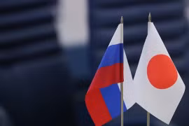 Quan hệ Nhật Bản-Nga đã xấu đi kể từ năm 2022, khi Moskva tiến hành chiến dịch quân sự tại Ukraine trong khi Tokyo áp đặt các biện pháp trừng phạt kinh tế cùng Mỹ và các nước châu Âu. (Nguồn: Izvestia)