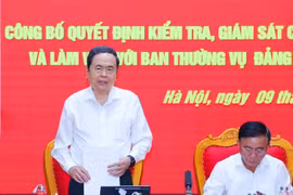 Chủ tịch Quốc hội Trần Thanh Mẫn, Trưởng đoàn Kiểm tra, giám sát phát biểu tại hội nghị. (Ảnh: Phương Hoa/TTXVN)