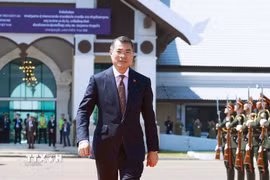 Thủ tướng Lê Minh Hưng rời Thủ đô Vientiane, kết thúc chuyến thăm chính thức Cộng hòa Dân chủ Nhân dân Lào. (Ảnh: Dương Giang/TTXVN)