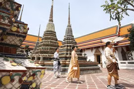Khách du lịch tại Bangkok, Thái Lan. (Ảnh: THX/TTXVN)