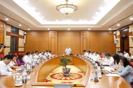 Sáng 21/5/2026, tại Trụ sở Trung ương Đảng, Tổng Bí thư, Chủ tịch nước Tô Lâm, Trưởng ban Chỉ đạo Trung ương về phát triển khoa học công nghệ, đổi mới sáng tạo và chuyển đổi số (Ban Chỉ đạo Trung ương) chủ trì buổi làm việc của Thường trực Ban Chỉ đạo Trung ương cho ý kiến về Đề án “Nghiên cứu ứng dụng và phát triển công nghệ lượng tử phục vụ phát triển kinh tế-xã hội, đảm bảo quốc phòng, an ninh.” (Ảnh: Thống Nhất/TTXVN)