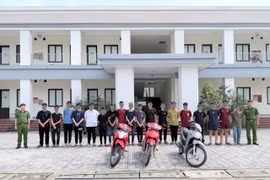 Cơ quan Cảnh sát điều tra Công an tỉnh Hưng Yên làm việc với các đối tượng, củng cố tài liệu, chứng cứ phục vụ điều tra vụ án. (Nguồn: Công an tỉnh Hưng Yên)