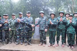 Buổi tuần tra song phương có sự tham gia của nhiều đơn vị, lực lượng liên quan của hai tỉnh. (Nguồn: Báo và Phát thanh, truyền hình Quảng Trị)