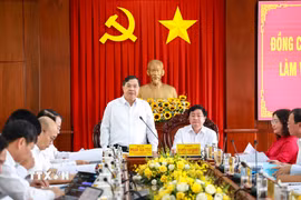 Phó Thủ tướng Chính phủ Phạm Gia Túc làm việc với tỉnh Tây Ninh về tình hình phát triển kinh tế-xã hội năm 2026. (Ảnh: Giang Phương/TTXVN)