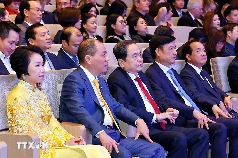 Chủ tịch Quốc hội Trần Thanh Mẫn và đại biểu dự Lễ trao giải VinFuture 2025. (Ảnh: Doãn Tấn/TTXVN)