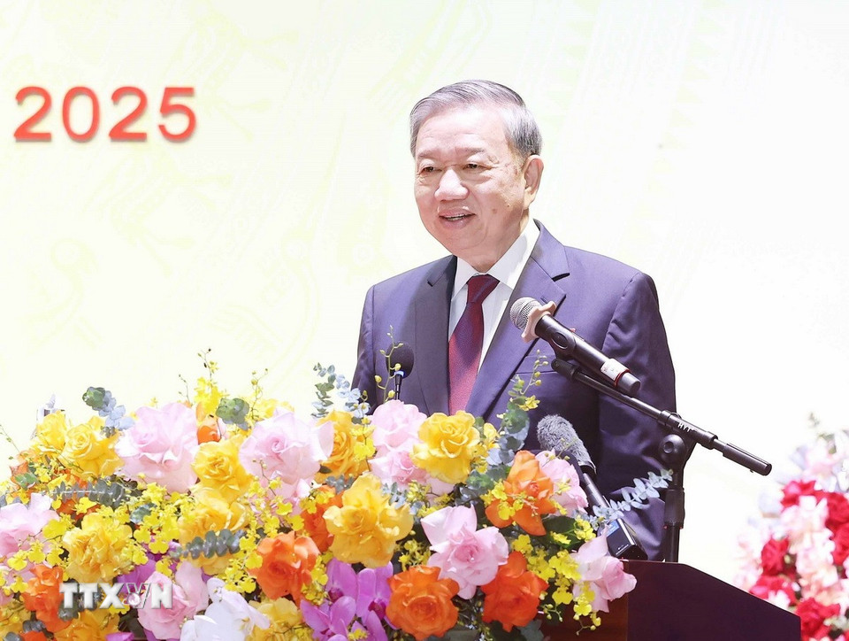 Tổng Bí thư Tô Lâm phát biểu chỉ đạo Đại hội đại biểu Đảng bộ xã Nghĩa Trụ lần thứ nhất. (Ảnh: Thống Nhất/TTXVN)