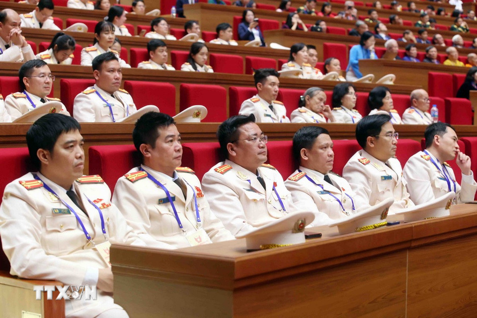 Đoàn đại biểu Bộ Công an tham dự phiên trù bị Đại hội Thi đua yêu nước toàn quốc lần thứ XI. (Ảnh: Phạm Kiên/TTXVN)