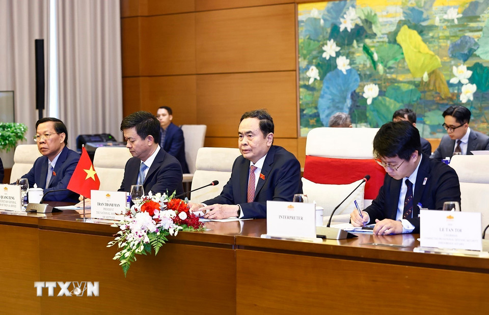 Chủ tịch Quốc hội Trần Thanh Mẫn phát biểu tại cuộc hội kiến Thủ tướng Nhật Bản Ishiba Shigeru. (Ảnh: Doãn Tấn/TTXVN)
