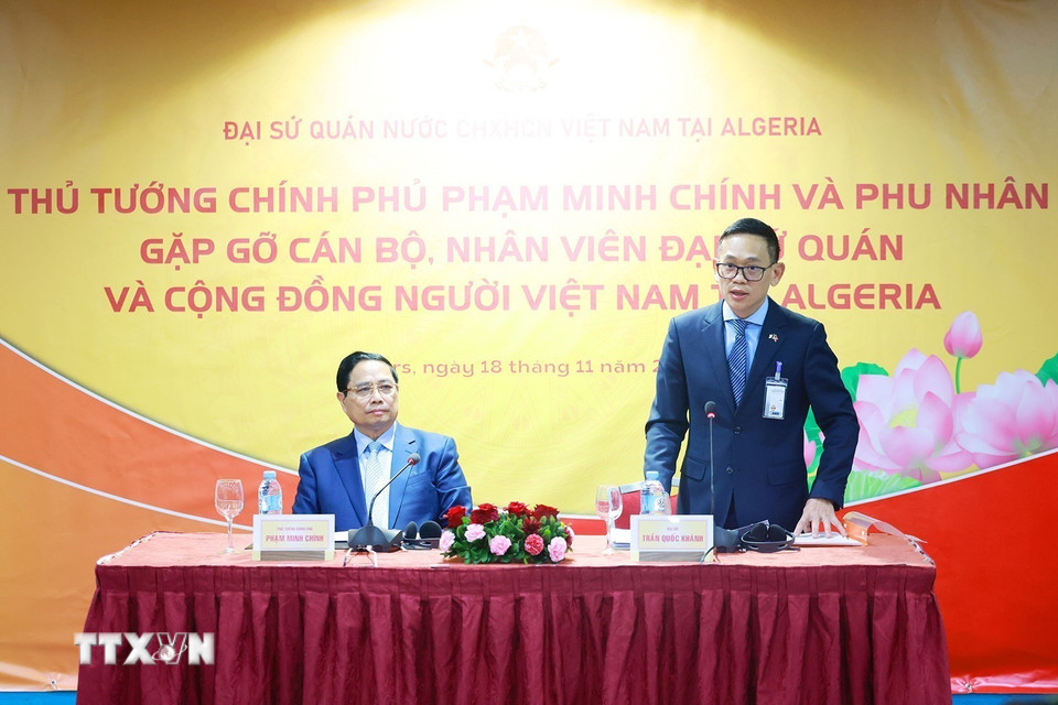 Đại sứ Việt Nam tại Algeria Trần Quốc Khánh báo cáo. (Ảnh: Dương Giang/TTXVN)