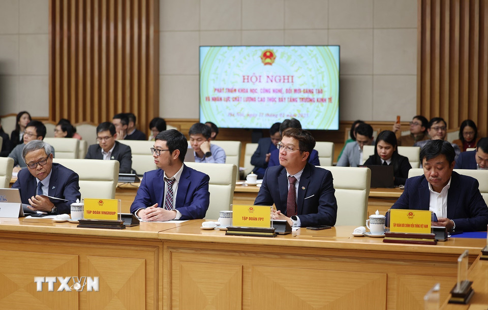 Các đại biểu dự Hội nghị phát triển khoa học, công nghệ, đổi mới sáng tạo và nhân lực chất lượng cao. (Ảnh: Dương Giang/TTXVN)