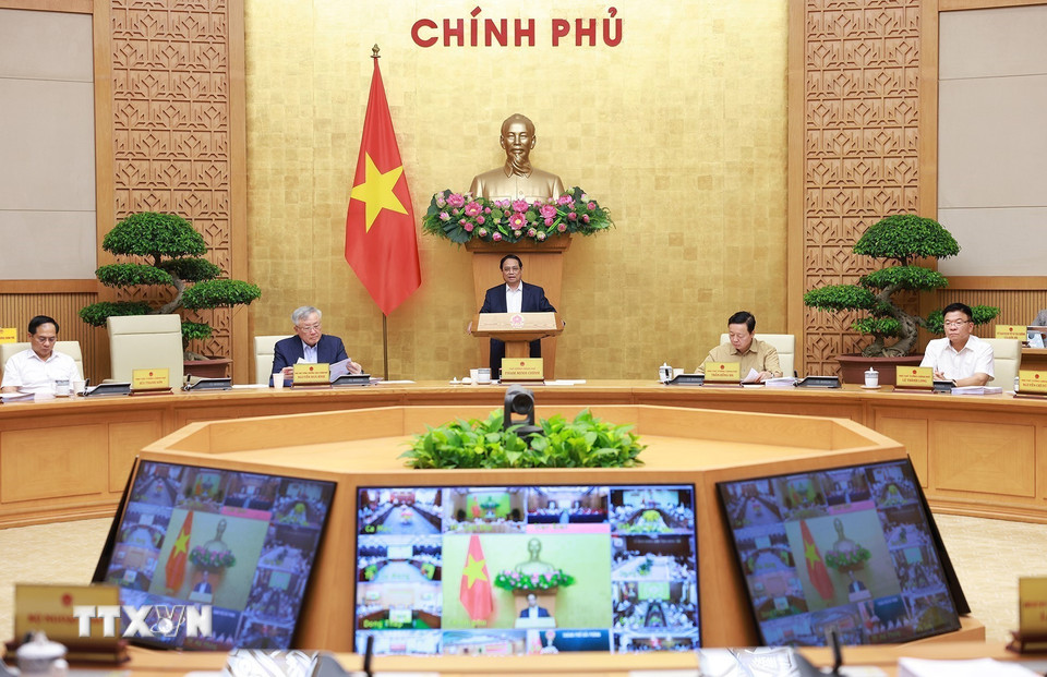 Thủ tướng Phạm Minh Chính chủ trì Phiên họp Chính phủ thường kỳ tháng 6 năm 2025 và Hội nghị trực tuyến Chính phủ với các địa phương. (Ảnh: Dương Giang/TTXVN)