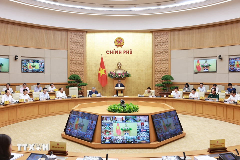 Thủ tướng Phạm Minh Chính chủ trì Phiên họp Chính phủ thường kỳ tháng 6 năm 2025 và Hội nghị trực tuyến Chính phủ với các địa phương. (Ảnh: Dương Giang/TTXVN)
