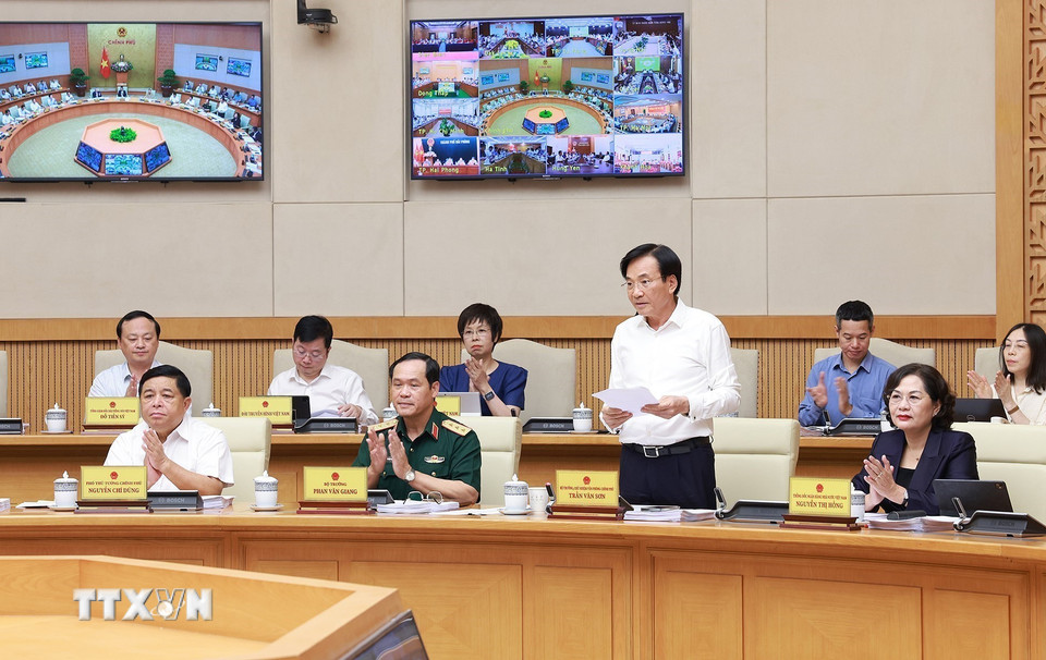 Bộ trưởng, Chủ nhiệm Văn phòng Chính phủ Trần Văn Sơn phát biểu. (Ảnh: Dương Giang/TTXVN)